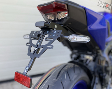 BRUUDT Tail Tidy for the Yamaha MT09 year 2024 and later. Short version.
