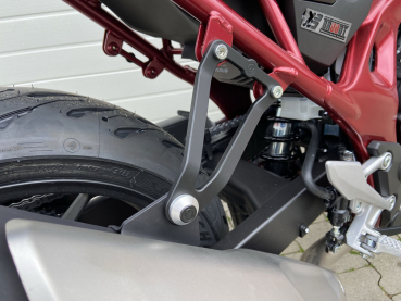 BRUUDT Exhaust hanger set for the Honda CB500 Hornet