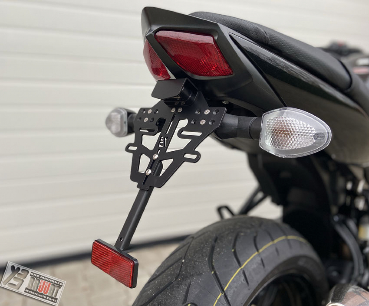 Sv650x tail deals tidy